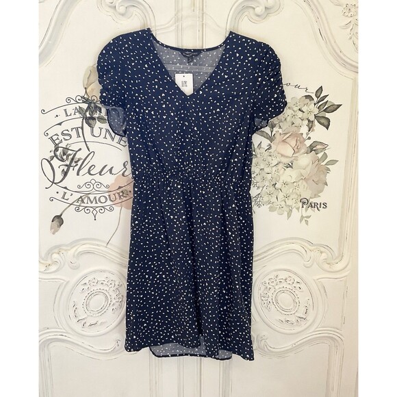 Banana Republic Women's SP Navy White Heart Print V-Neck Fit & Flare Dress - Picture 3 of 10